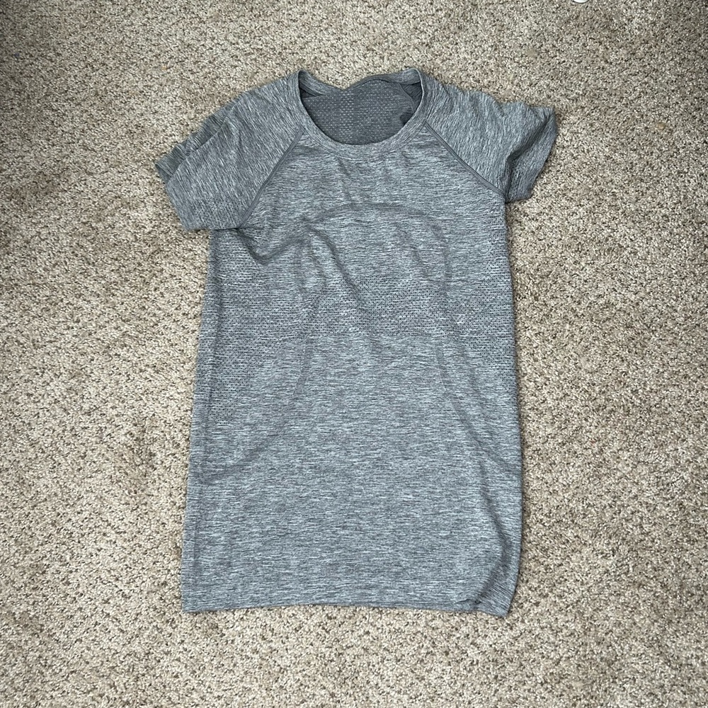 Lulu Lemon Swiftly Tech Short Sleeve